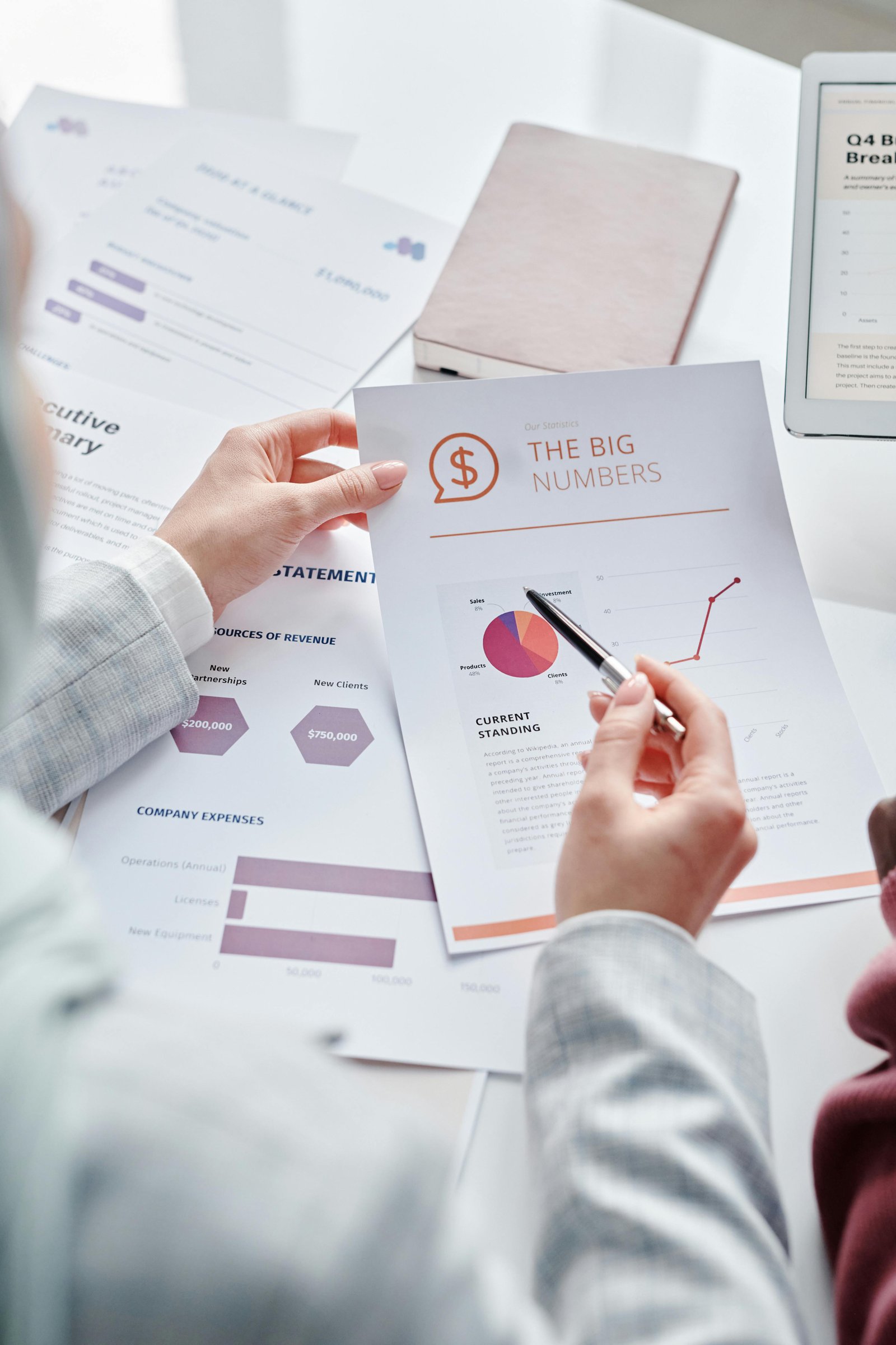 Principal Component Analysis (PCA) is a powerful tool in multivariate analysis that is widely used for dimensionality reduction and data visualization. In this blog post, we will explore what PCA is, how it works, and its applications in various fields.